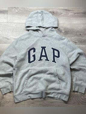 GAP Hoodie Sweatshirt in Heather Gray with Navy Logo